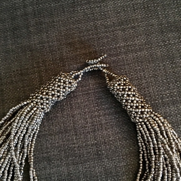 Dark grey / silver hand-beaded Mexican necklace - Picture 2 of 5